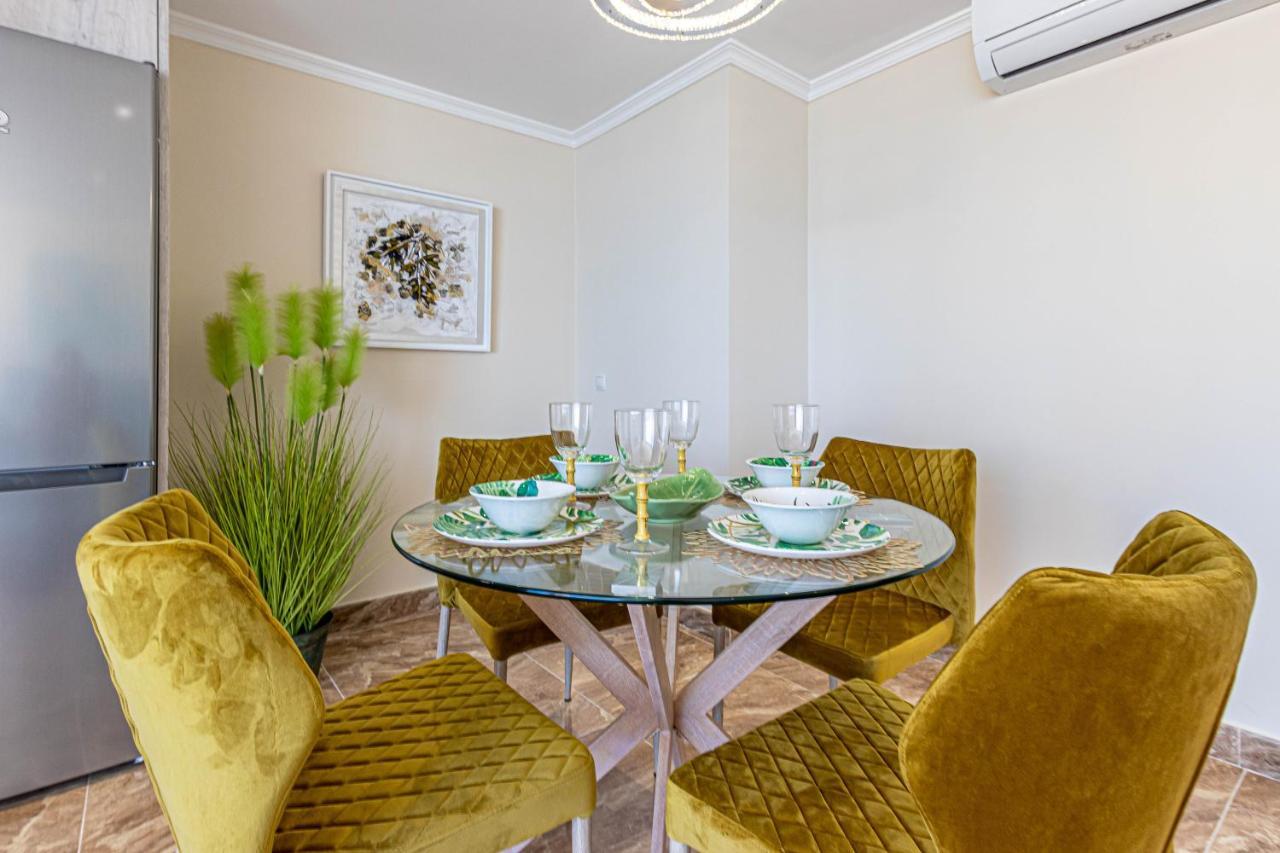 Costa Paradise - Beachfront Apartment Fuengirola Dış mekan fotoğraf